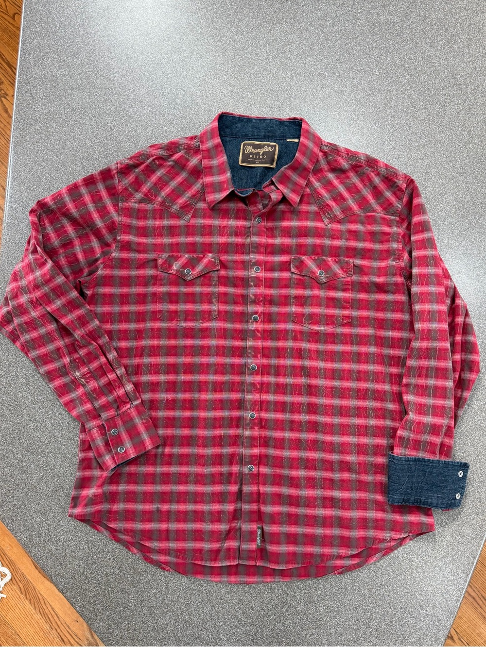 Wrangler Retro Pearl Snap Splash Pattern Long-Sleeve Plaid Shirt Denim Accents